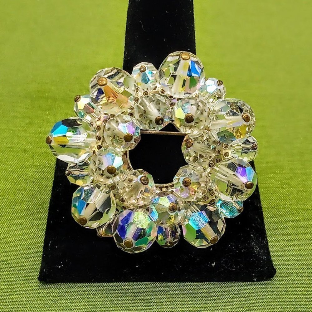 Vintage Aurora Borealis Crystal Round Pin Silver Textured Brooch - Picture 2 of 5